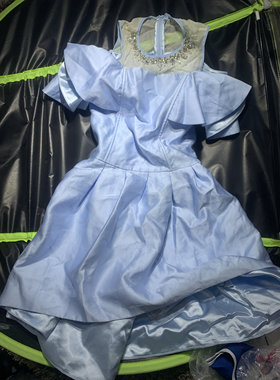春秋新款超好看露肩挂脖收腰仙女白色长袖连衣裙子伊华欧秀c13