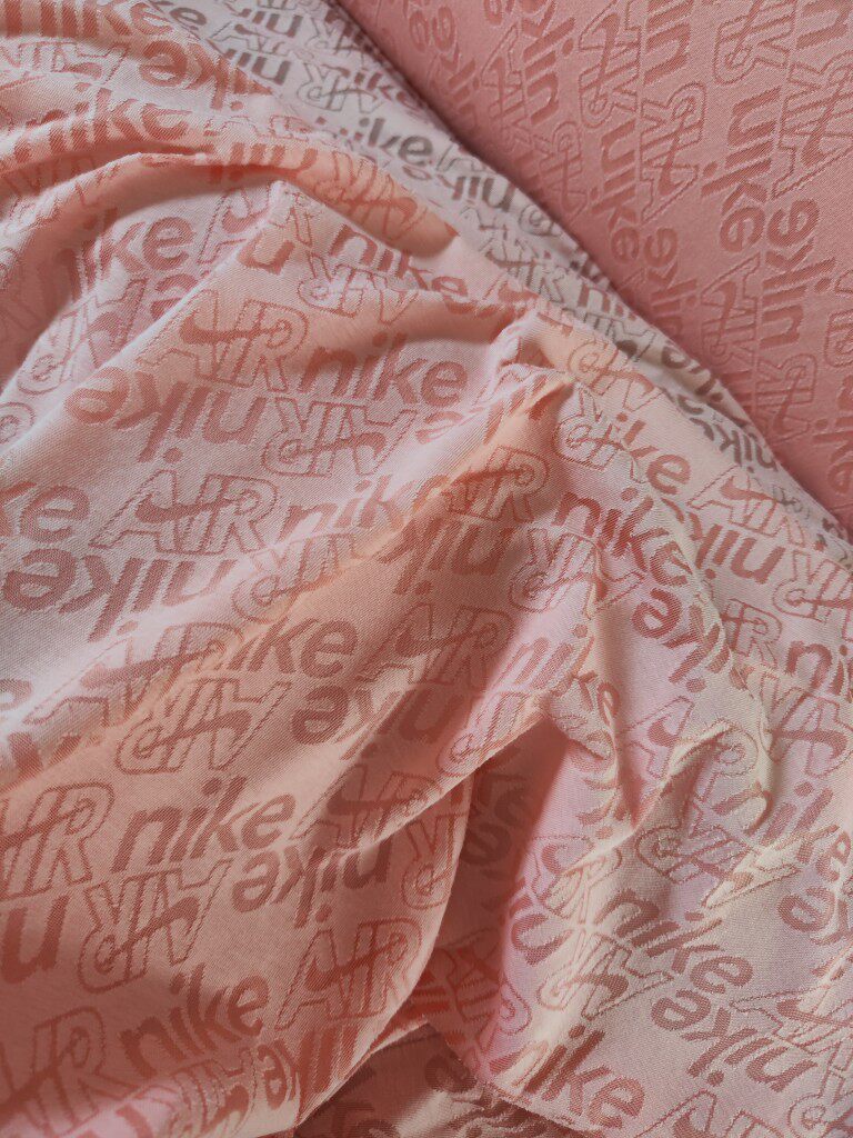 耐家品牌余料烧花工艺布料t恤女款面料弹力粉手工服装布料一米价