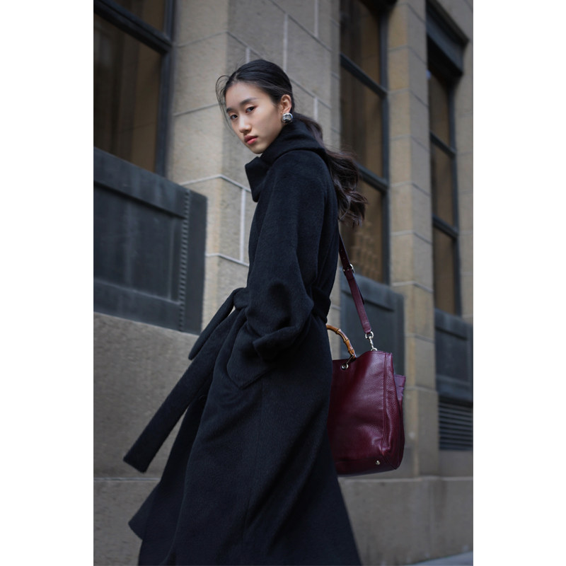 无有无印黑色长毛羊驼毛加厚修身赫本风中长款毛呢外套21235