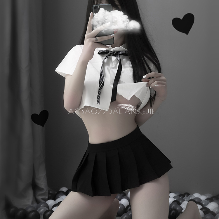 日系超短纯色百褶裙制服
