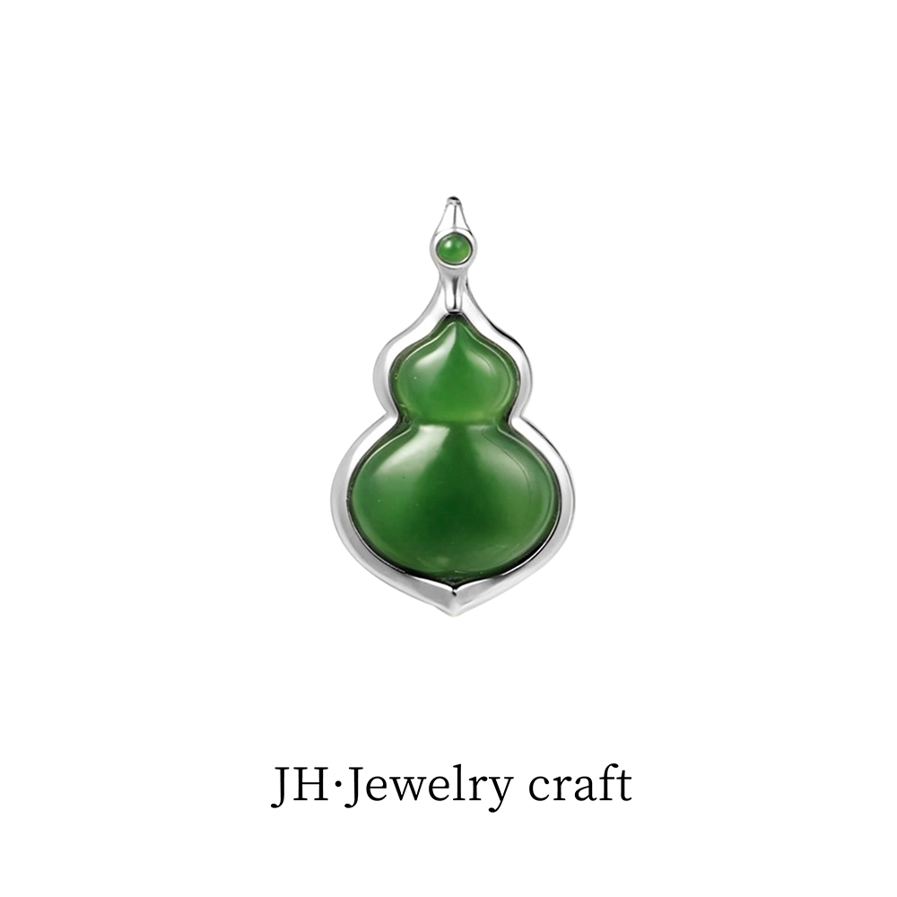 Jonny.“绿福禄”S925银和田玉碧玉尖头葫芦吊坠