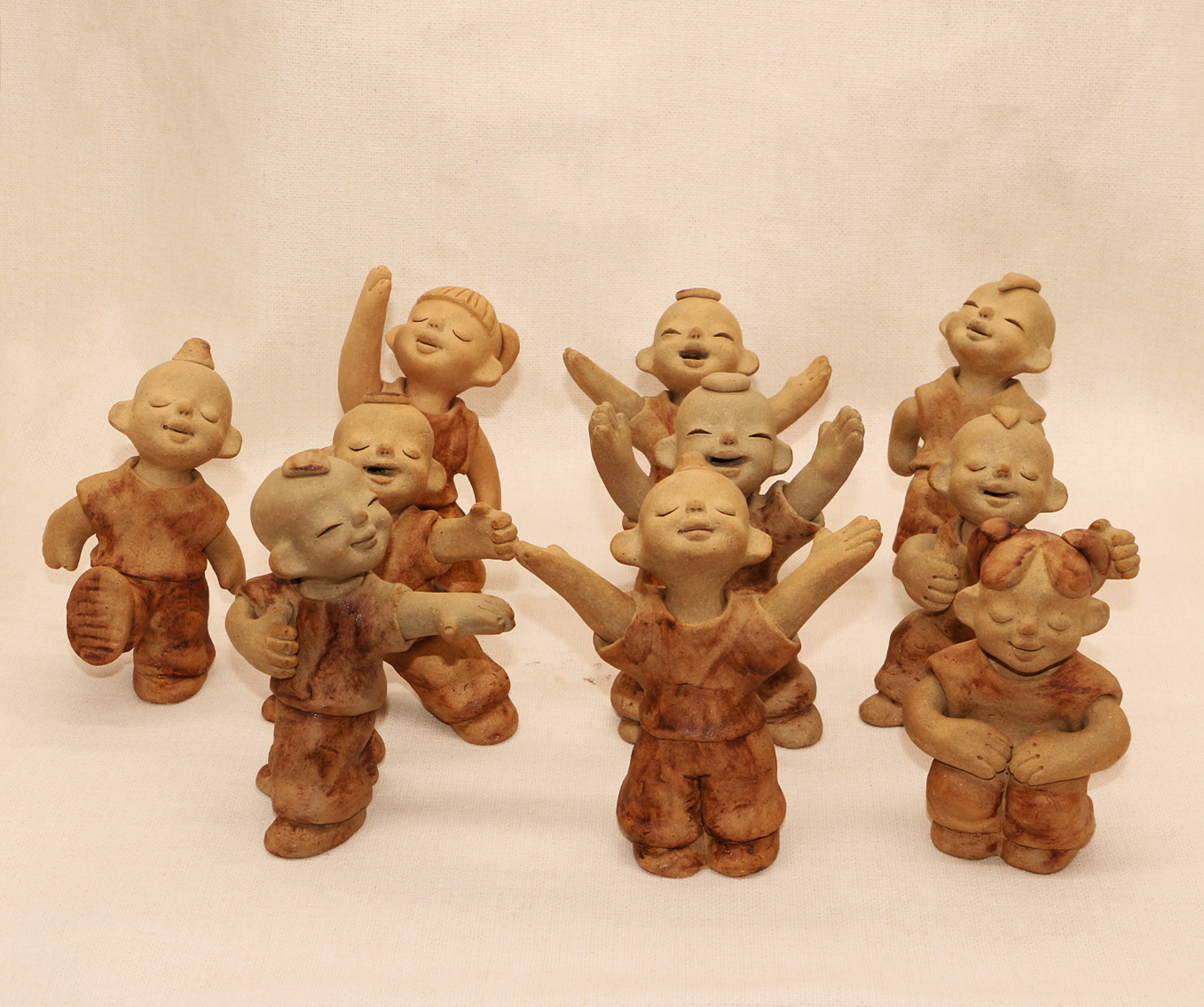 手工陶艺人物创意泥人 陶土娃娃人物陶瓷娃 陶人泥塑摆件广播体操