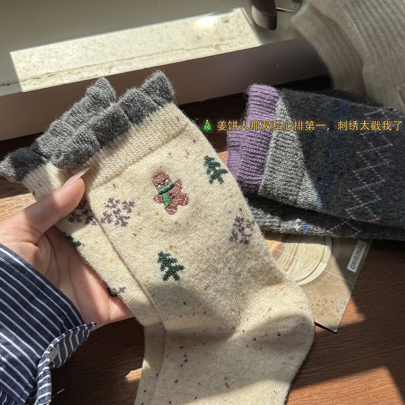 灰紫色羊毛袜子女可爱姜饼人中筒袜秋冬款加厚保暖韩版长堆堆袜子