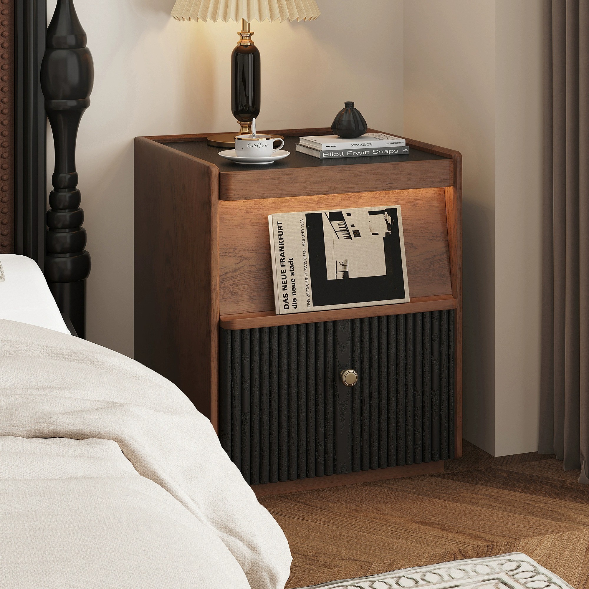 全实木床头柜家用卧室2025新款轻奢高级感爆款收纳柜置物柜中古风