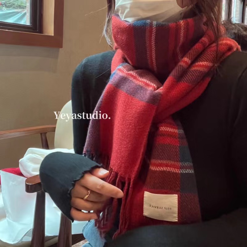 复古圣诞红格子围巾羊绒女保暖2024年冬季新款网红百搭围脖流苏长