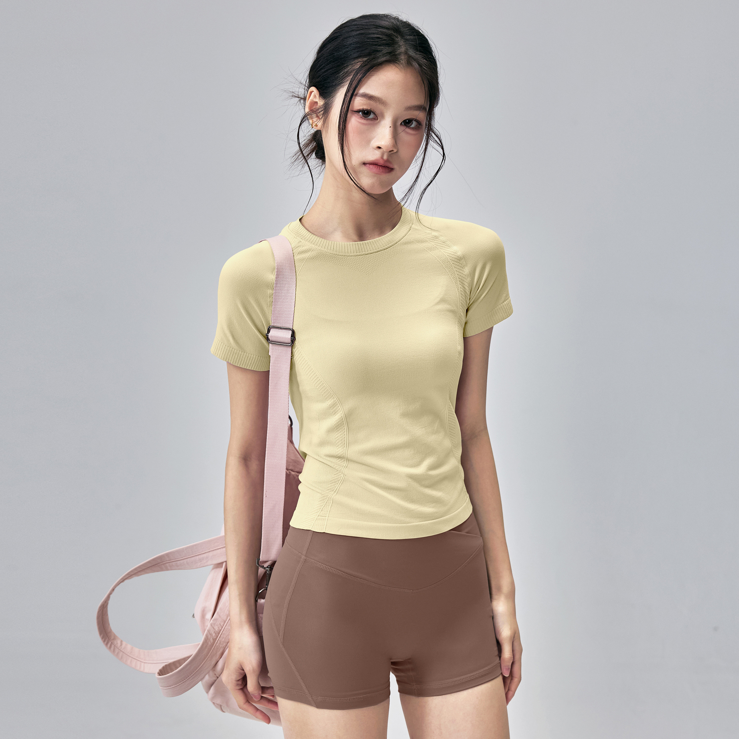 健身女孩弹力瑜伽服短袖速干修身普拉提跑步T恤夏季薄款运动上衣