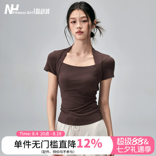 健身女孩带胸垫假两件瑜伽服短袖