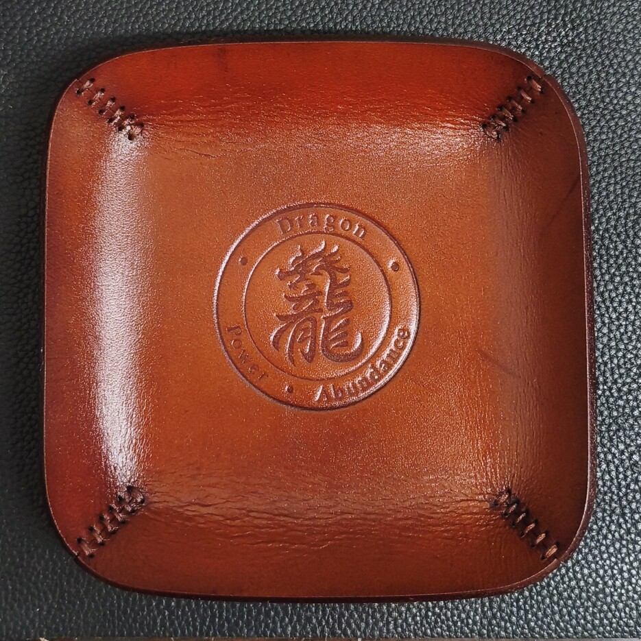 创意手工牛皮展示盘醒草盘头层牛皮铜模热压LOGO批量订制款