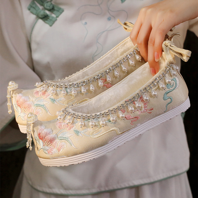 冬汉服鞋子加绒秀禾婚鞋香槟色