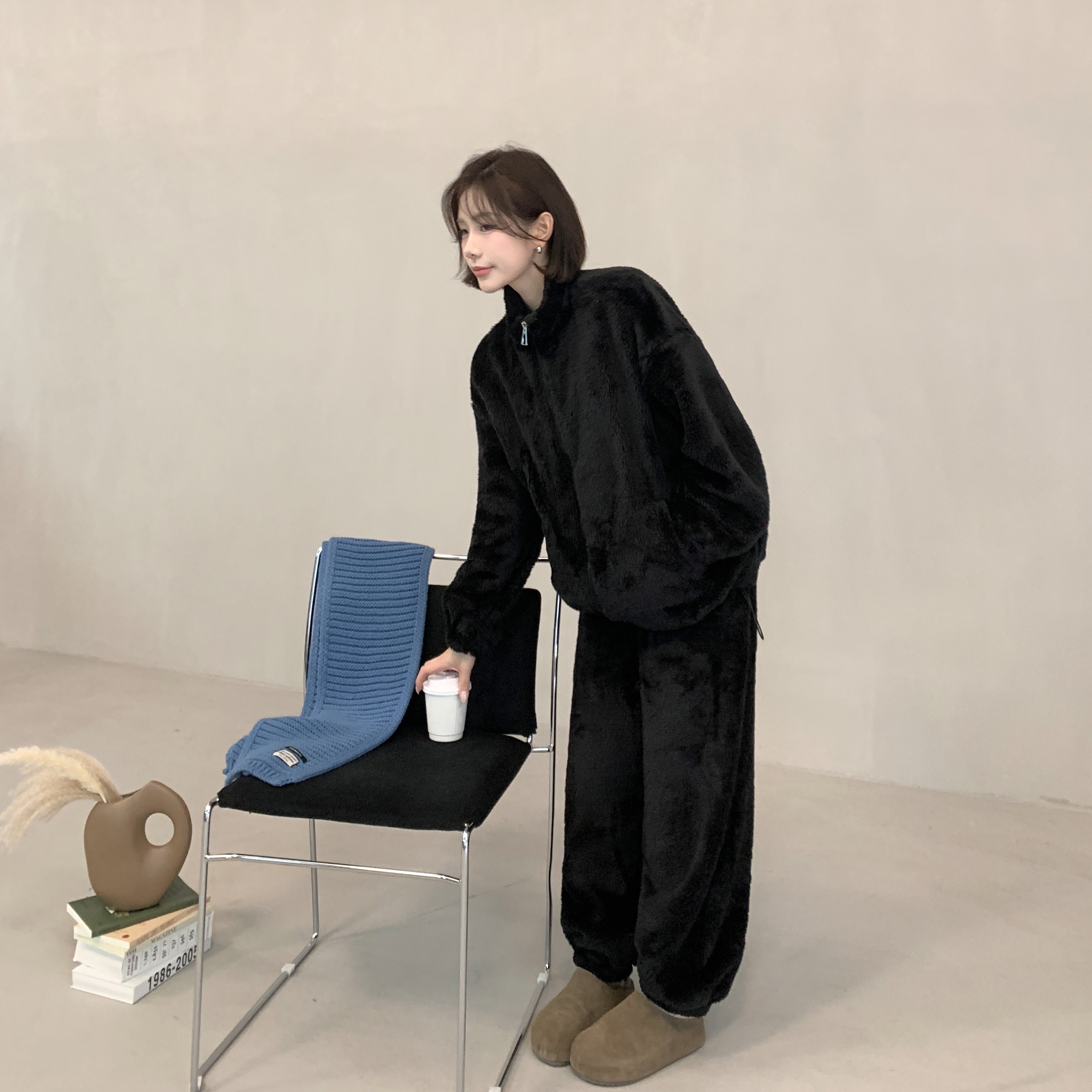 秋冬加厚休闲毛绒连帽家居套装女