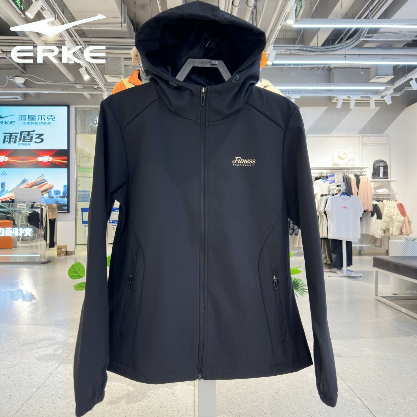 鸿星尔克运动风衣女加绒防风2025冬新款12225402294保暖时尚休闲