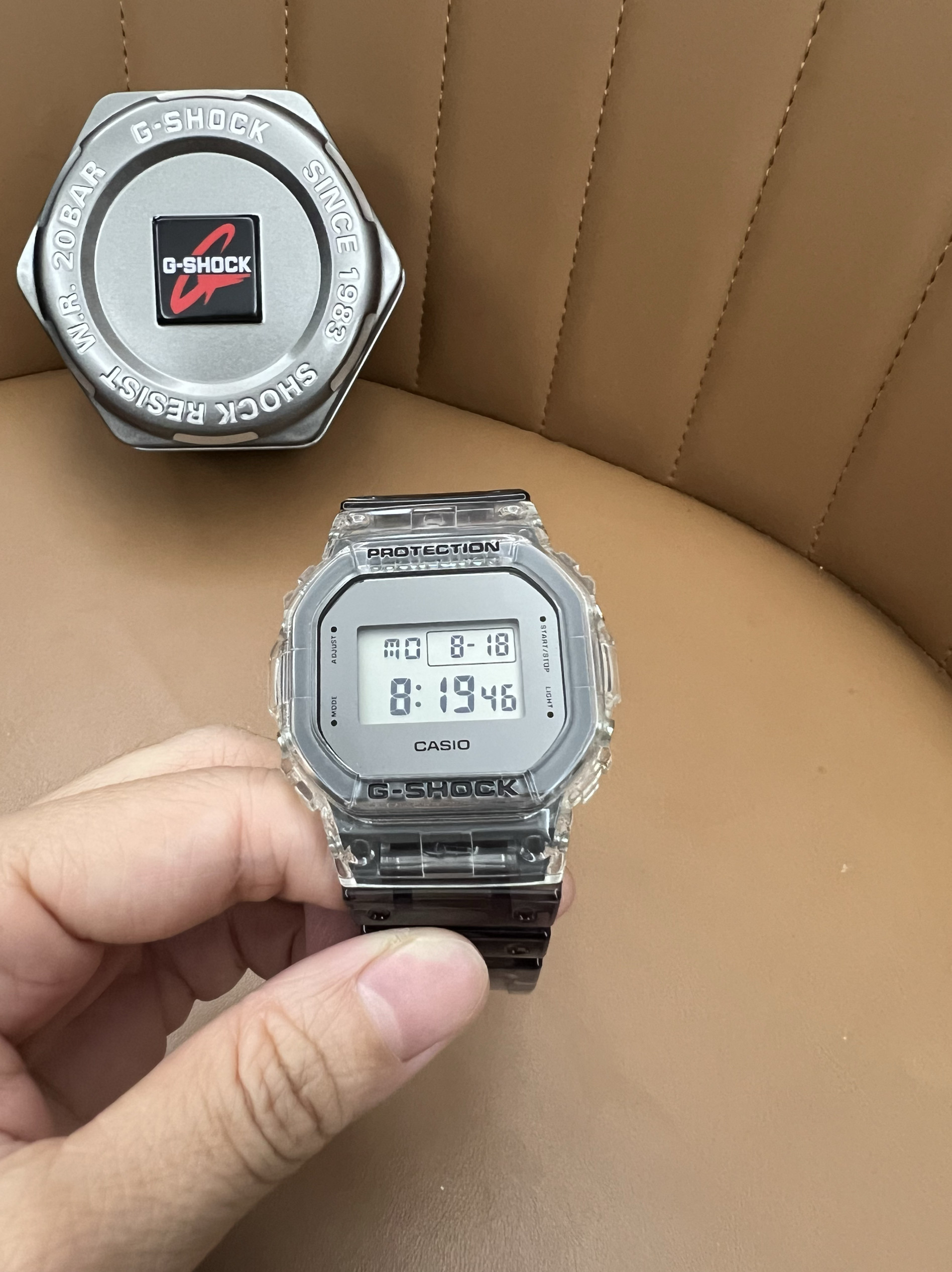 卡西欧半透明小方块手表g-shock冰韧系列潮流运动手表男dw-5600sk