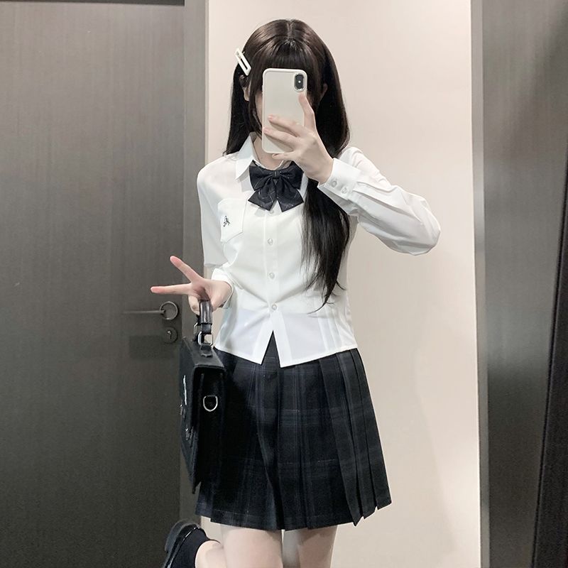 花千猪原创 小铃枳衬衫 学院风收腰白色长袖衬衫jk制服刺绣上衣