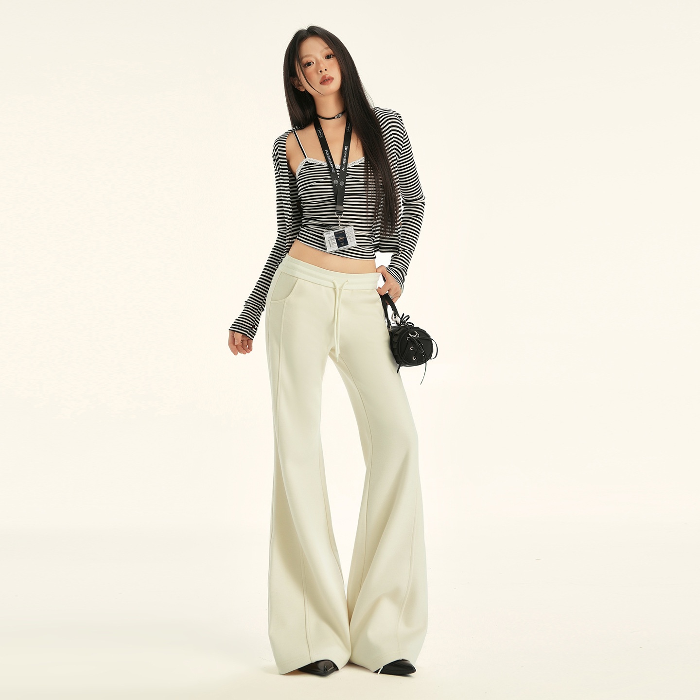 25th ootd! 醋酸羊毛分割结构显瘦休闲运动微喇裤米白色灰色