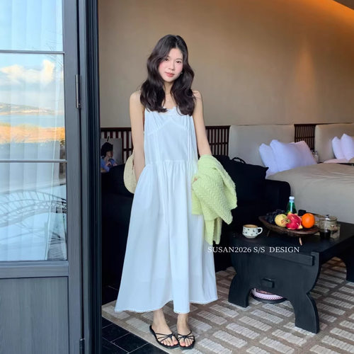 SS 菜菜2026韩系甜美时尚皱褶宽松叠穿休闲度假吊带连衣裙TW869