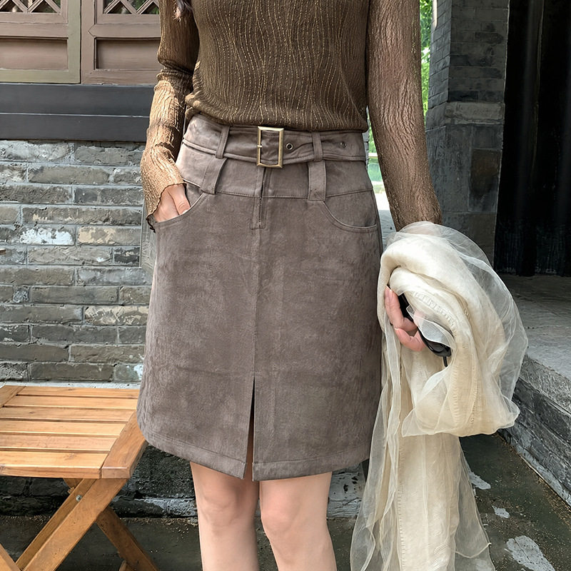 秀熙熙2026秋季气质甜酷高腰显瘦半身裙纯色A字中短裙子女K88758
