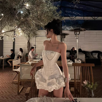 韩好甜WARDEN EDGE 白色抹胸名媛礼服裙女夏气质生日裙小白裙短裙