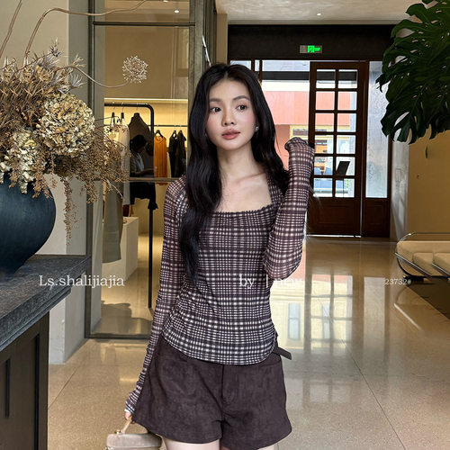 LS 复古时尚格纹方领修身小衫上衣女广州十三行2026早秋新款23732