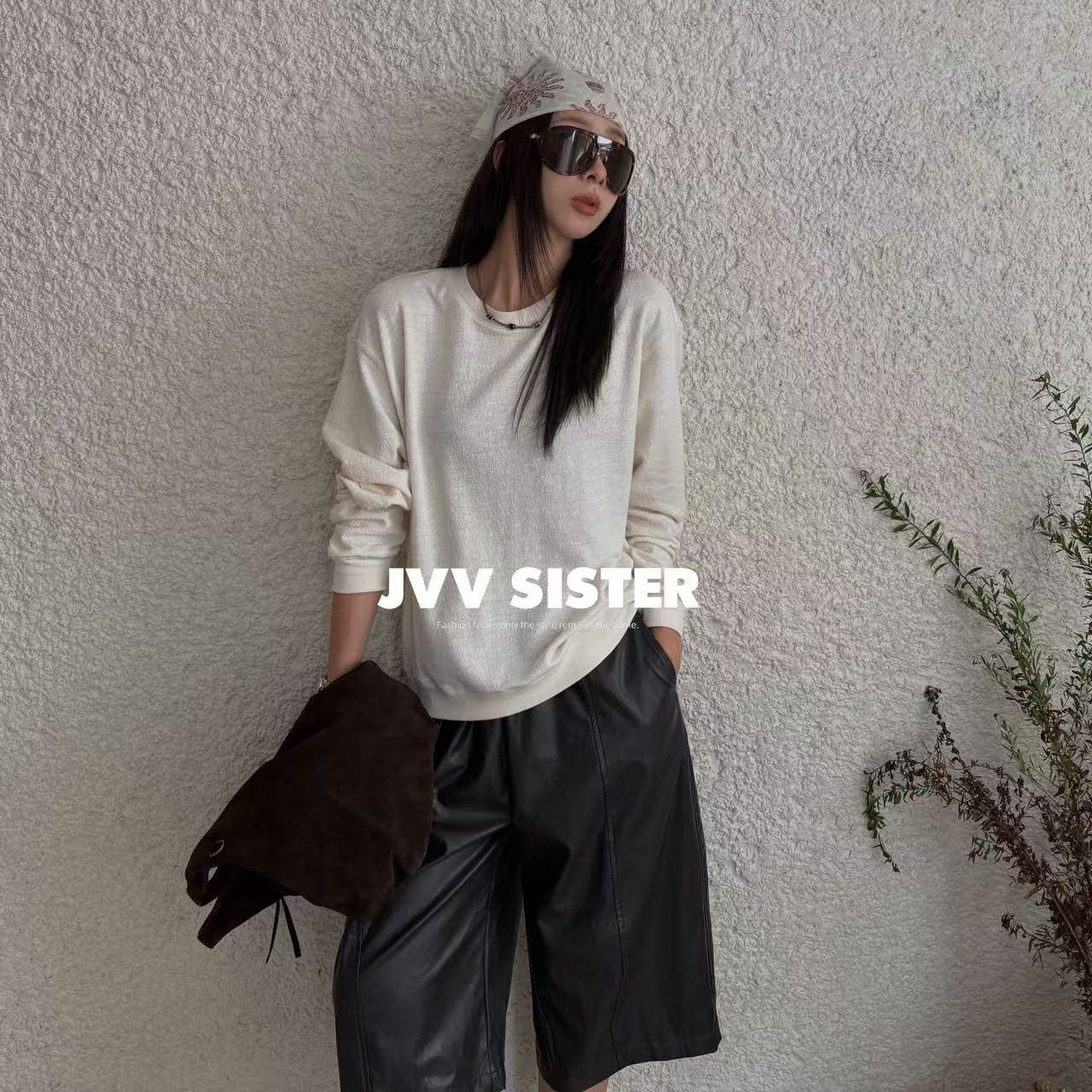 JVV十三行2026秋季新款圆领卫衣女宽松后背中线设计休闲上衣72920