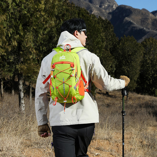 时尚运动徒步小背包双肩登山包