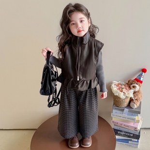 女童秋套装2025新款洋气时髦儿童皮衣马甲格子阔腿裤三件套春秋款