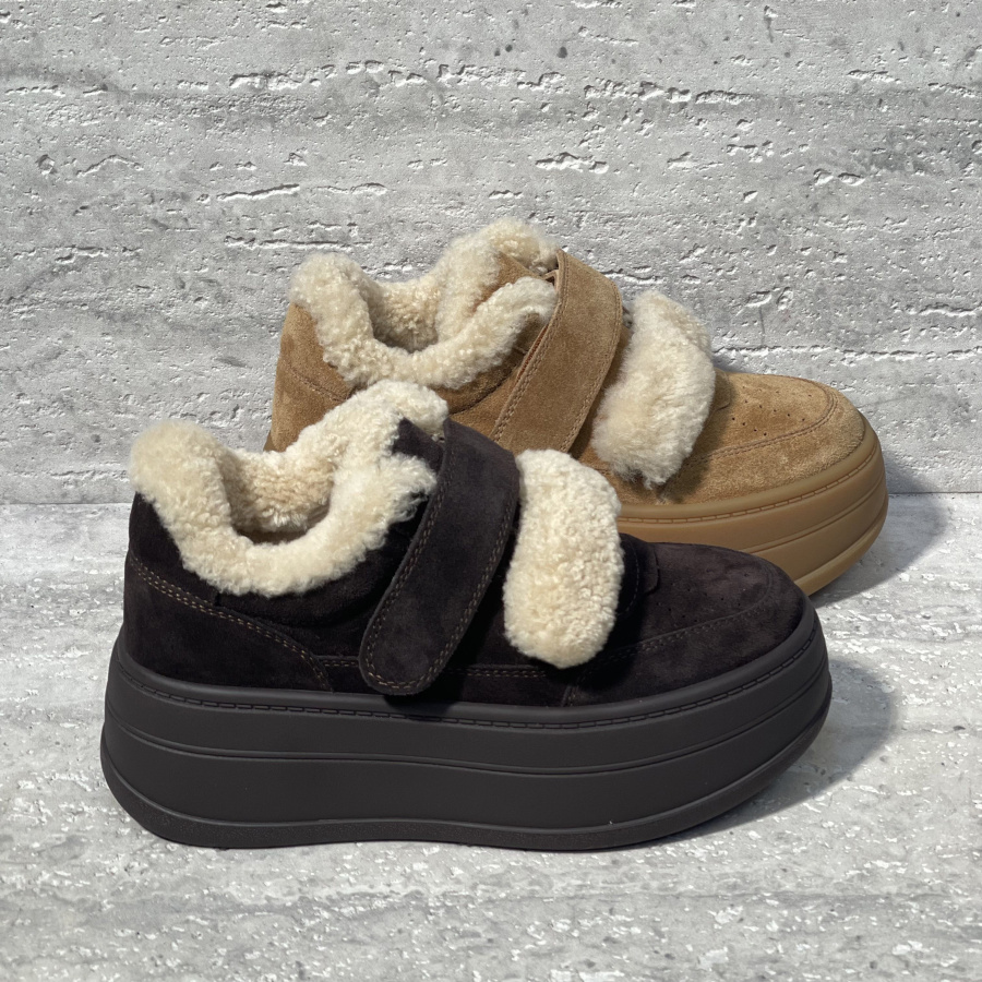 魔术贴加绒保暖厚底板鞋棉鞋女