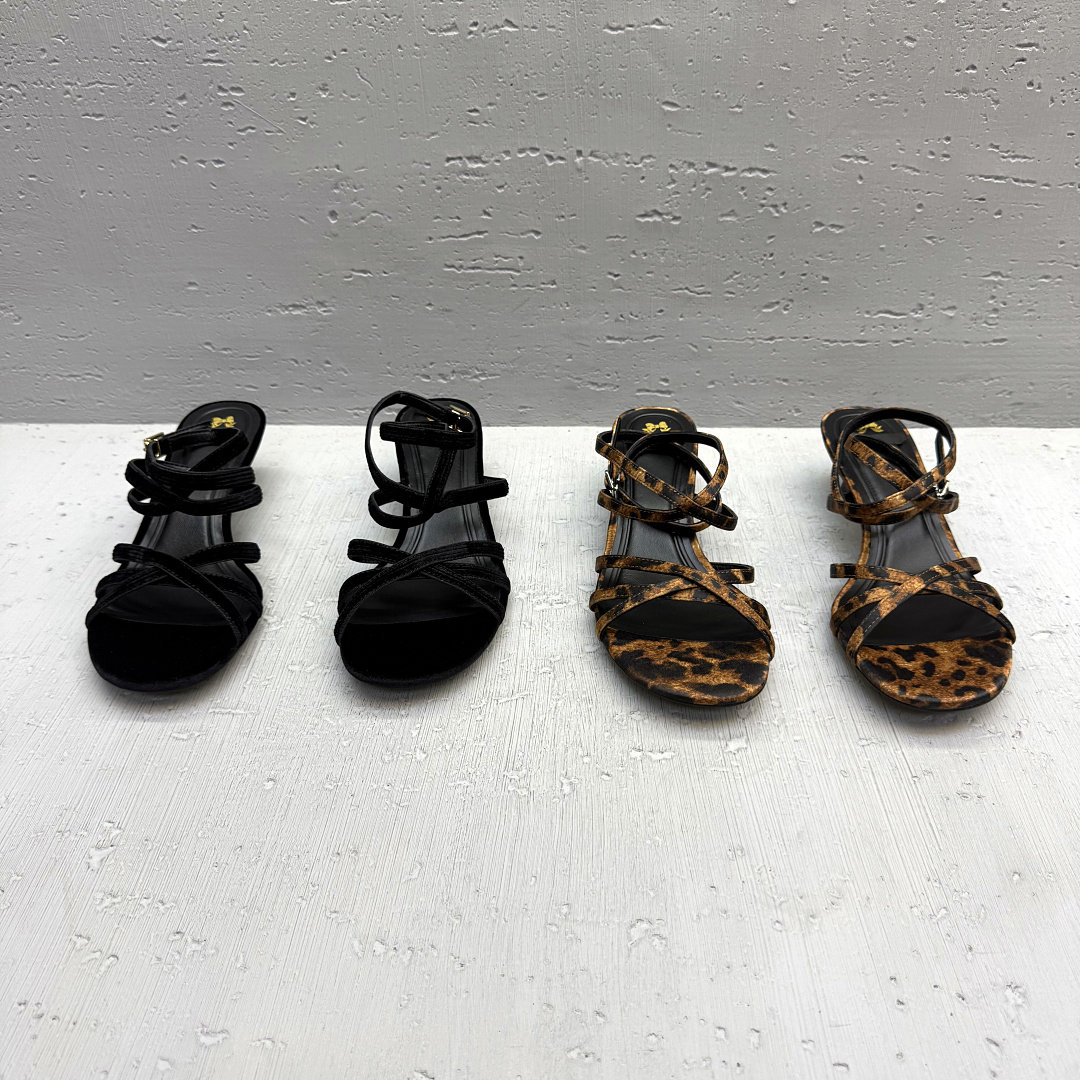 夏布面羊皮内里细高跟露趾凉鞋