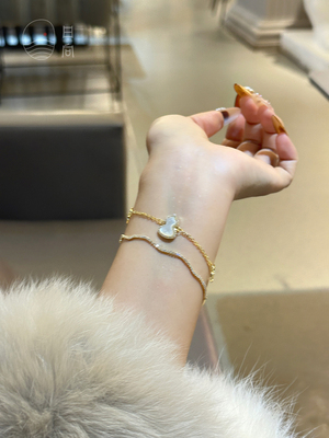 超贵气～轻奢贝母葫芦手链女小众设计网红爆款新玫瑰金高级感手饰