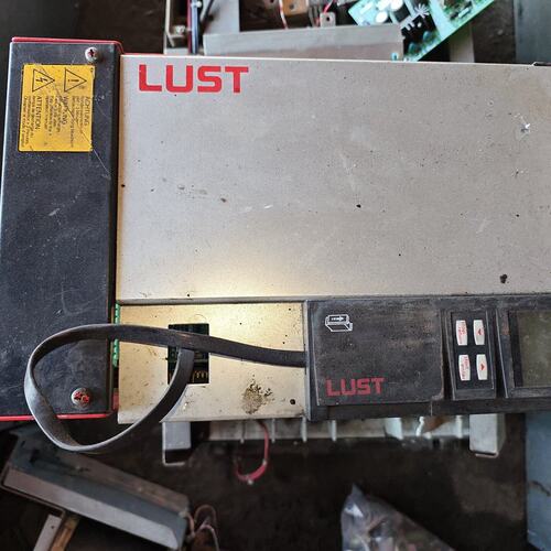 LUST路斯特变频器VF1424L.HF.OP2.S56全新二手都有现货