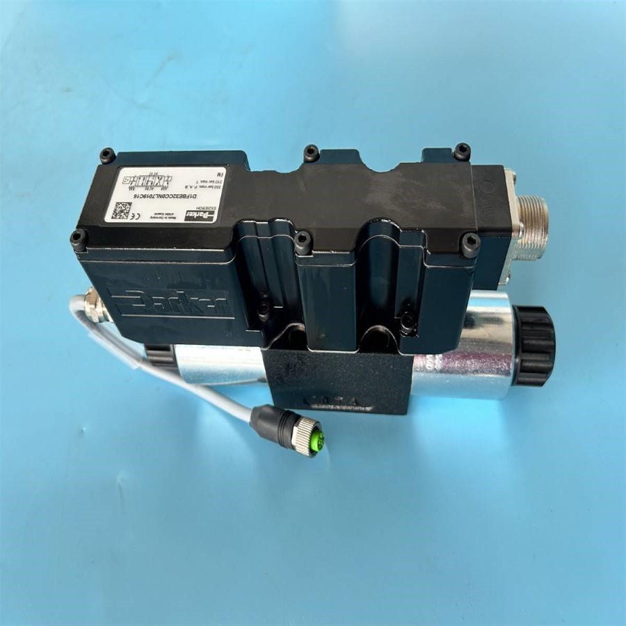 D1FBE32CC0NK70C16 D1FBE32CC0NK7019C16派克控制阀全新原装正品