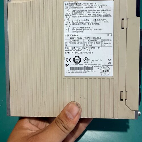 安川伺服驱动器SGDV-2R8A01B002000400W全新二手都有现货