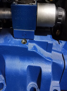 R900704608 4WRZ32W8-520-7X/6EG24N9K4/D3M力士乐REXROTH原装