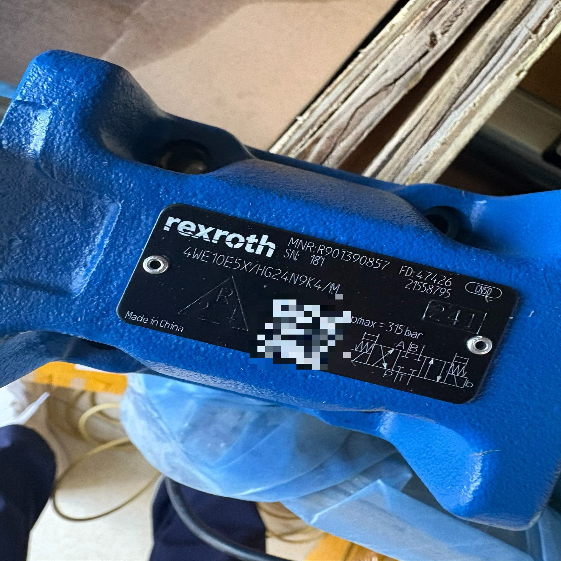 R901390857 4WE10E5X/HG24N9K4/M力士乐原装现货