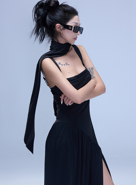 Kilonova欧美风围脖开衩连衣裙优雅性感晚装礼服收腰气质长裙