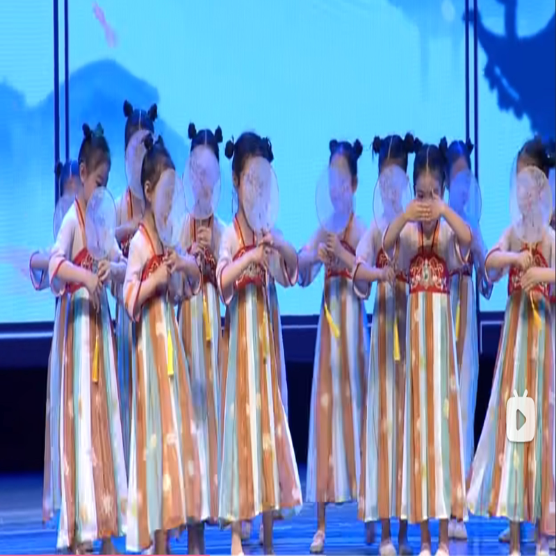 儿童舞蹈服装胭脂妆团扇古风表演服女童汉服超仙襦裙美人妆古典舞