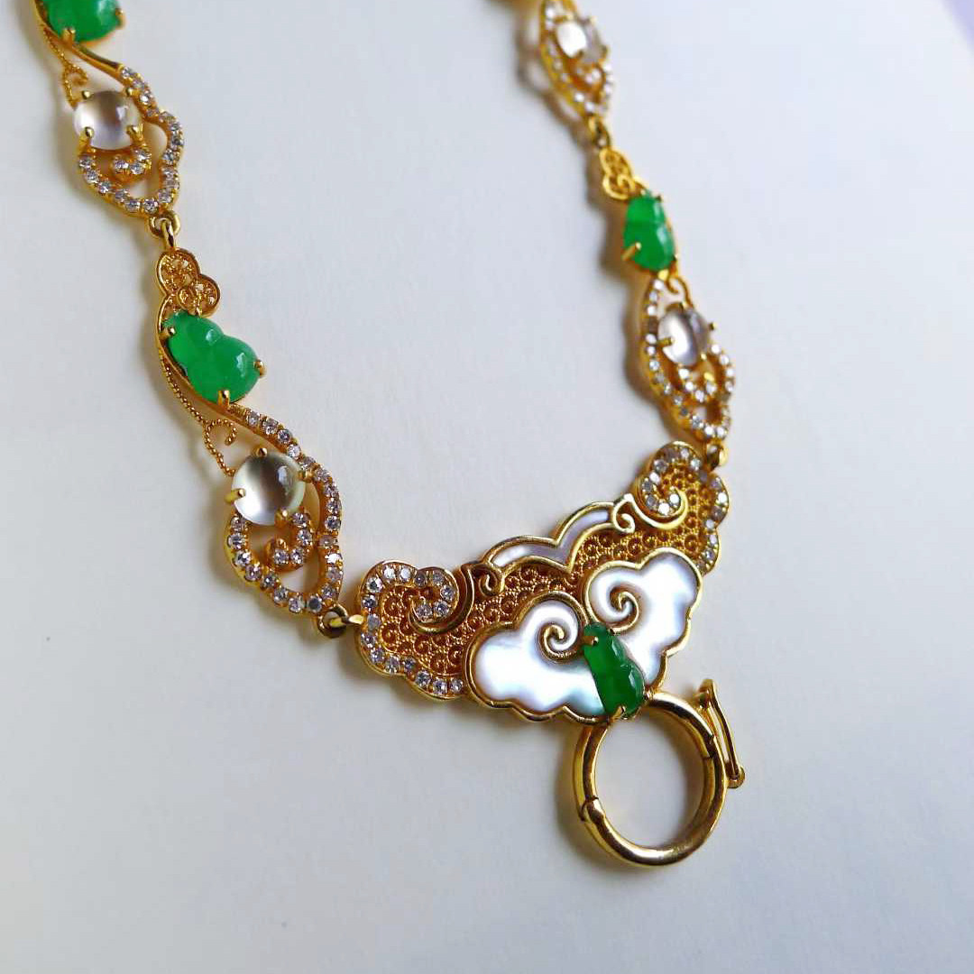 18K金钻石翡翠葫芦钻石项链