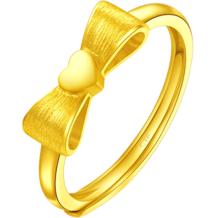 周大福可爱开口戒指爱心公主蝴蝶结足金黄金戒指女计价EOF100