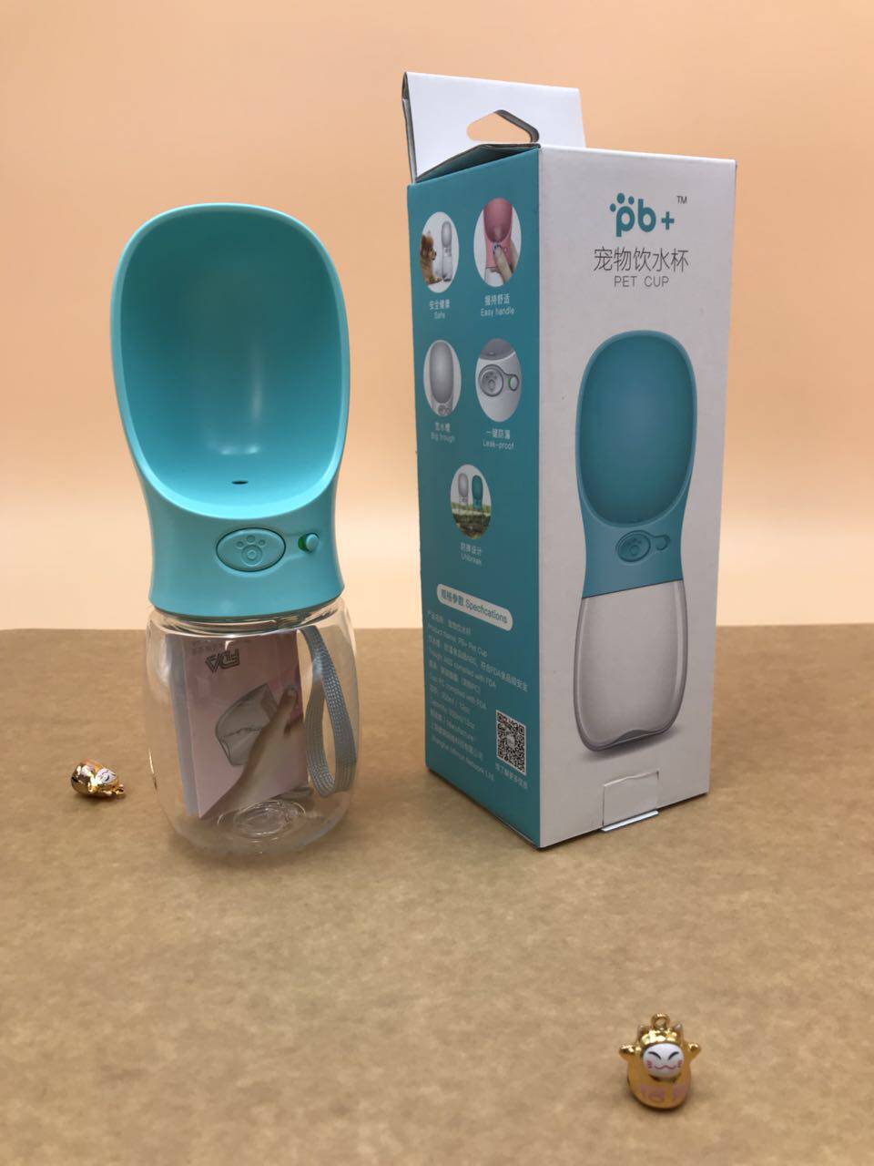 狗随行外出用品饮水器猫咪便携式
