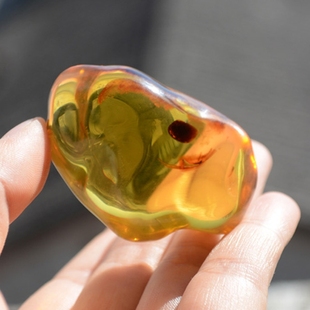 金珀 缅甸纯天然琥珀 金蓝珀 蜜蜡吊坠 H2505 挂件 齐翔珠宝