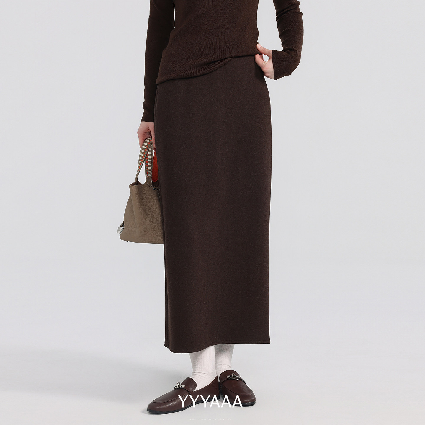YYYAAA松紧腰后开叉山羊绒保暖显瘦直筒半身裙