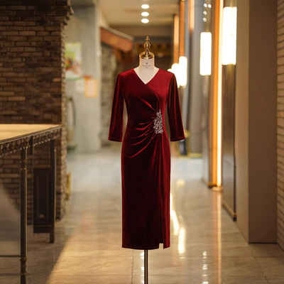 一珂锦绣女装喜妈妈礼服戚薇国风服饰2026新款蔓楼兰梦回故里旗袍
