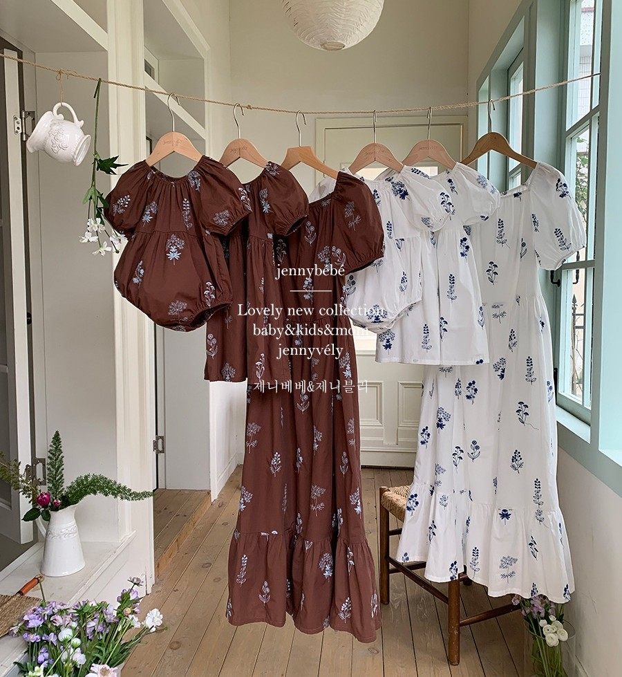Jennybebe亲子装夏季婴幼儿刺绣绣花包屁爬服女宝宝泡泡袖连衣裙