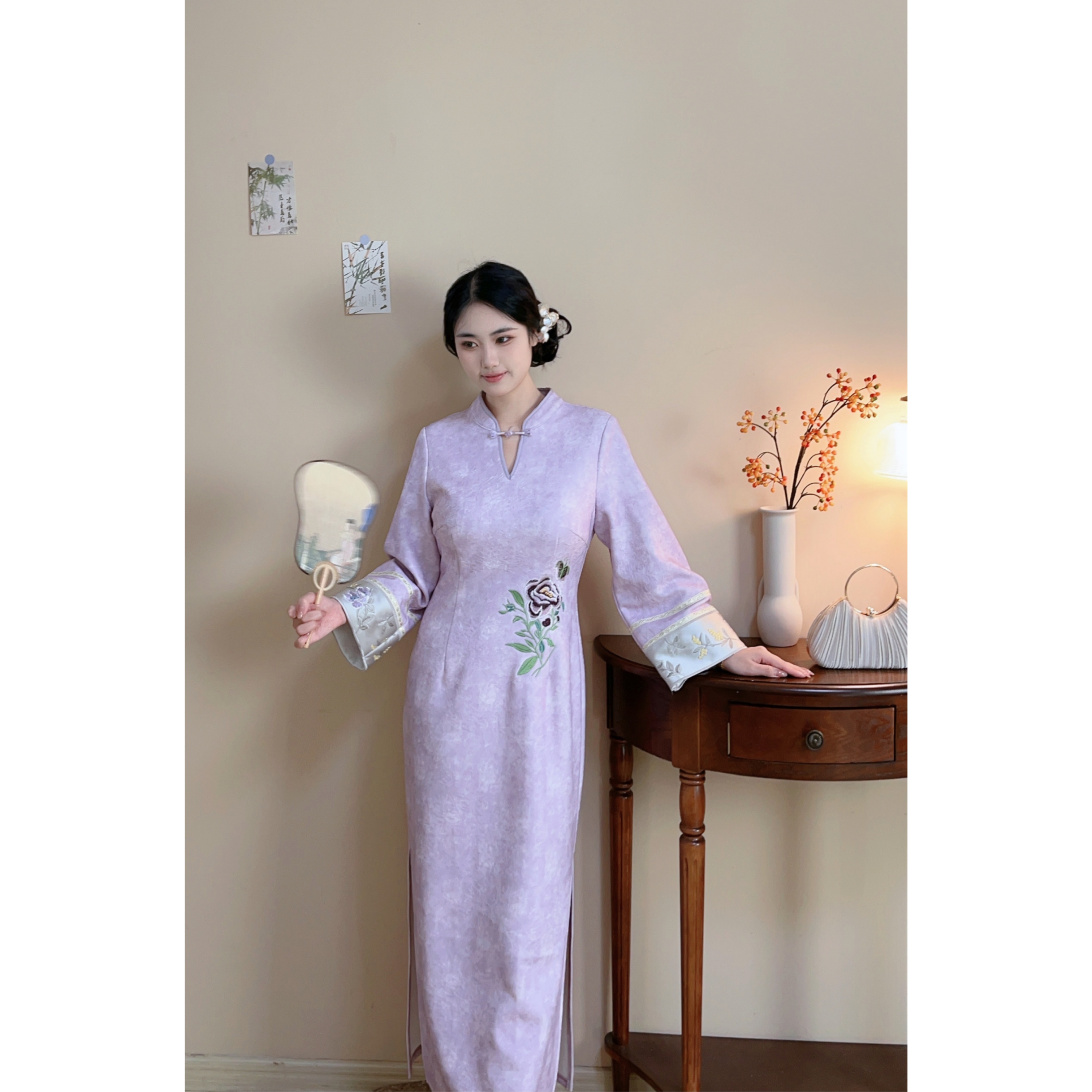 遇见大码紫色加绒刺绣显白旗袍