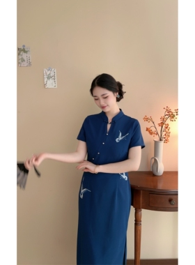 【自制款】蓝色显白新中式刺绣蝴蝶显瘦旗袍大码胖mm长裙