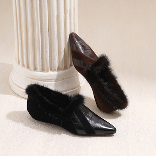 AMEINOR冬季新款尖头加绒单鞋女2025真皮小坡跟保暖乐福鞋毛毛鞋
