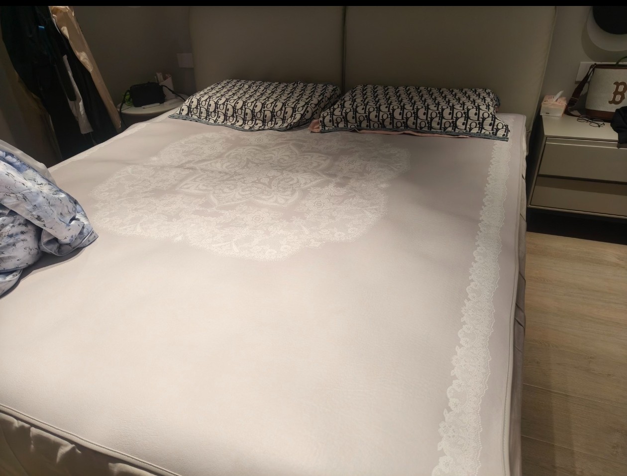 梦洁家纺2024商场同款彩绘头层水牛皮席凉席三件套卡特兰,床上用品,牛皮席,淘宝优惠券,粉丝福利购,淘宝优惠卷