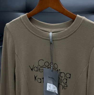 11/26W品牌单软糯长袖打底百搭短款针织秋冬季时尚宽松圆领1061