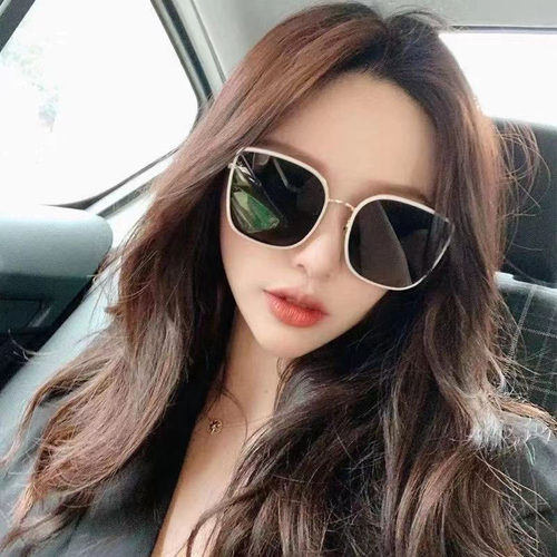 高级感素颜显瘦女款时尚墨镜白边