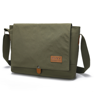 新款男包潮流邮差包大容量男士工作包尼龙布通勤包简约单肩斜挎包