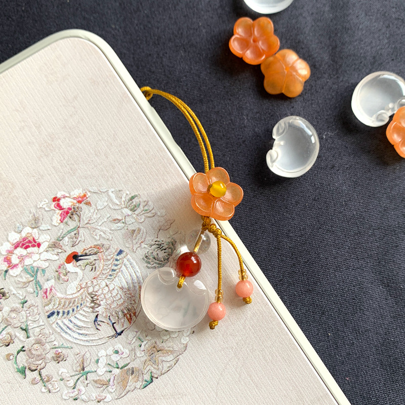 天然水沫玉如意锁手机链挂件金丝玉花朵挂饰玉挂坠钥匙扣u盘饰品